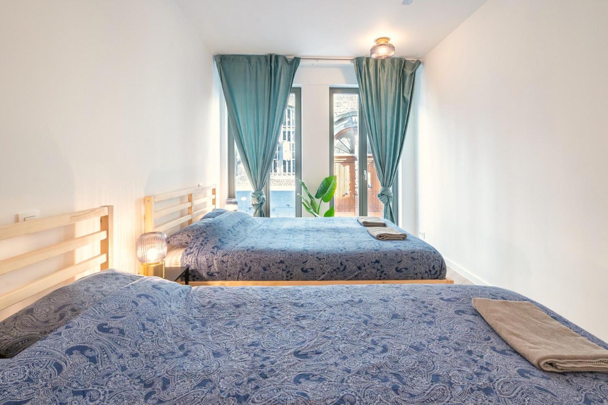 Loft Apartment *